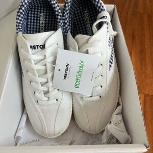 Tretorn White Sneakers with Blue Accents